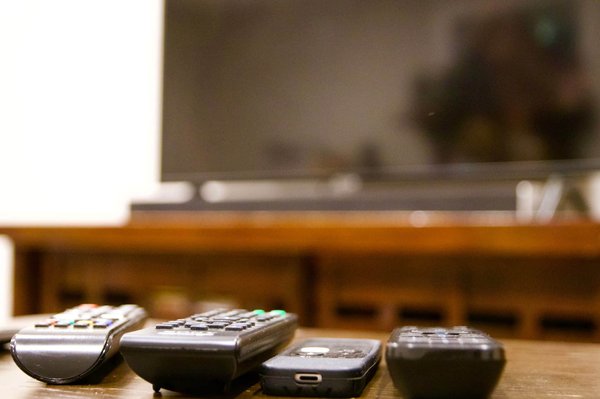 De la mode à la fonctionnalité : les multiples usages du poncho