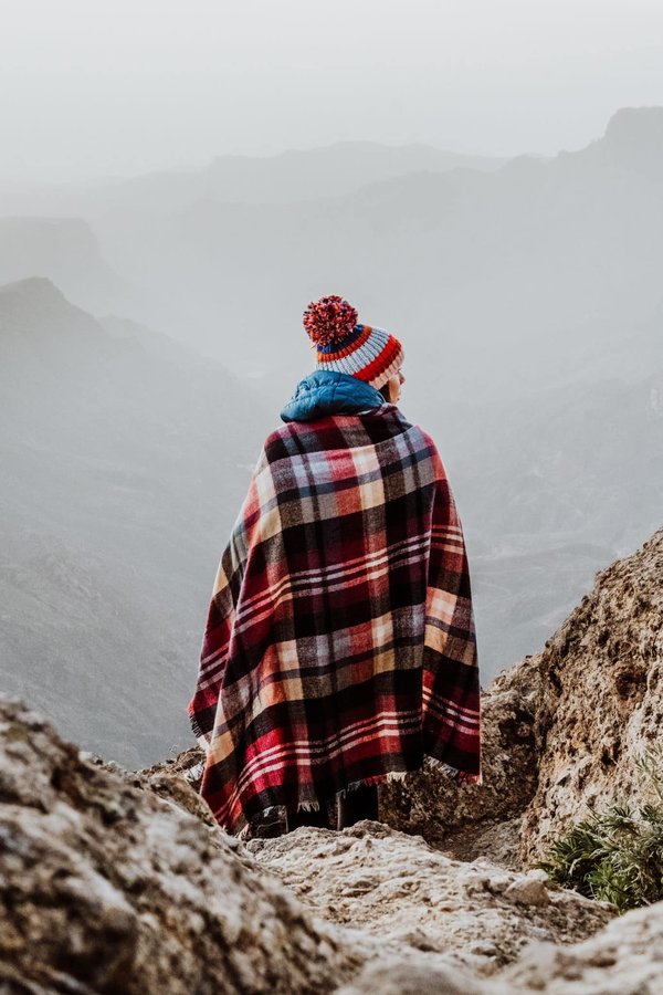 Comment choisir le poncho plaid idéal pour l'hiver ?